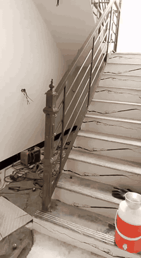 حدادا درجه اولى احدث الديكورات التركيه ابواب شبابيك سندويج بنل سقايف كي سبان تكريت  القادسيه شارع البلاج باداراه ابو ابراهيم*********** زين *********** ربي اني لما انزلت لي من خير فقير
