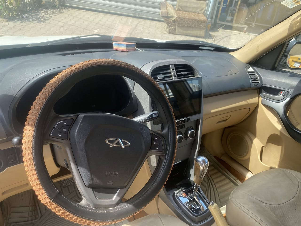 سلام عليكم تيكو/12شكل13.
مكفوله من الضربه 

كير مكينه مكفولات 

غرفه نضيفه حيل 

رقم بغداد انكليزي بسمي

تبريد ثلج 

ماشيه 150 

سياره بلاديه

سعر 55 

هاتف ***********
