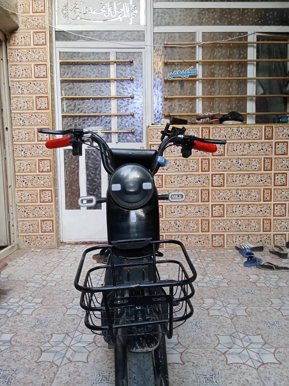 سلام عليكم لمكان زعفراني شارع المعهد بشارع مستشفى تفاصيل عله رقم الهاتف اما دراج جديده
