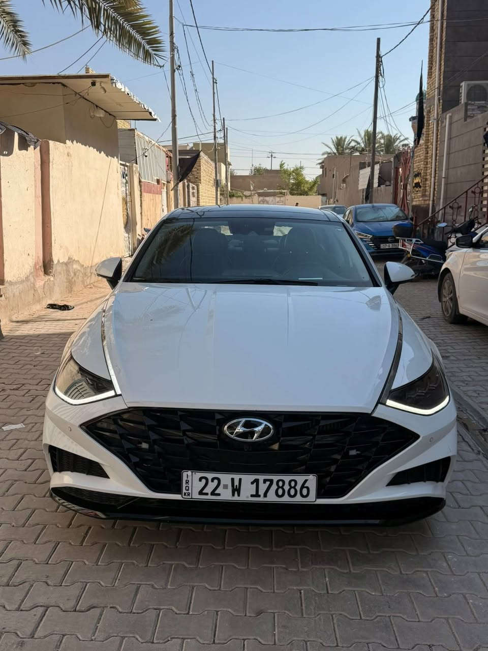 السلام عليكم 

سوناتا موديل 2023 فئة لمتدد فول الفول

اعلى فئة بالسوناتا 

  شنو ابالك بيها مواصفات

اوتو بارك تتقدم وترجع بالريمونت 

ضررها جاملغ - الصدر  - فقط

وجاملغ السايق بي كلير من امريكا 

رقم اربيل  تحويل وكالة حاضر حجم المحرك 1600تيربو 290 حصان صاروخ 🚀 

السايره ماشيه 66الف كم 

1- بصمة ابواب لمس + تشغيل + صندوق

2- بانوراما ( فتحة سقف ) + بردة سقف كهربائي 

3- دشبول دجتال متغير 3 الوان

4- كشنات كنتارا حضن  

5- كشن كهرباء  2 امامي 

6- كشنات تدفئة تبريد

7- خزن 128 كيكا + ( android auto + apple car play)

8- 4 رادرات امامي وخلفي وجانبي + توقف تلقائي

9- اشاير في المري + نفطة عمياء في المري

10- انارة داخلية مركزيه 13 لون بلادي بيبان ودشبول

11- شاشة الحجم الكبير 12 انج + تحكم عام على السياره

12- سستم صوت BOSE الصوت 12 سماعة و دمام 2

13- لايت امامي 4 عدسات LED بكلايتات لد

14- هاندبريك بصمه + اوتو هولد للتوقف في الازدحامات

15- شاحنة طوارئ شحن سريع

16- منفذ USB امامي خلفي 

17- شفتات في الاستيرن كير ( تبترونك رياضي )

18- نظام المساعده على الاصطفاف

19- نظام الترحيب عنده الاقتراب داخل وخارج السياره

20- ويل سبورت N حجم 19 

21- 4 وضعيات قياده + تغير اللون في الدشبول 

22- نظام تحديد المسار 

23- مثبت سرعه 

24- نظام مستشعرات في الباب من تنفتح الباب تتوقف السياره 

25- تبريد السياره بيانو 

26- كيجات الكتورنية

27- كير 8 نمر دبل گلج

28-  خمس كامرات
وبيها بعد مواصفات 
حادثها موضح بالصور والسونار 
وصار عندي بيها بالعراق صدعات بسيطه اثر عمل 
موضحات بالصور 
بسمي تريد تحويل تريد وكاله حاضر 
سعرها 188 ورقه وبيها مجال بسيط للشراي 
رقم ***********
