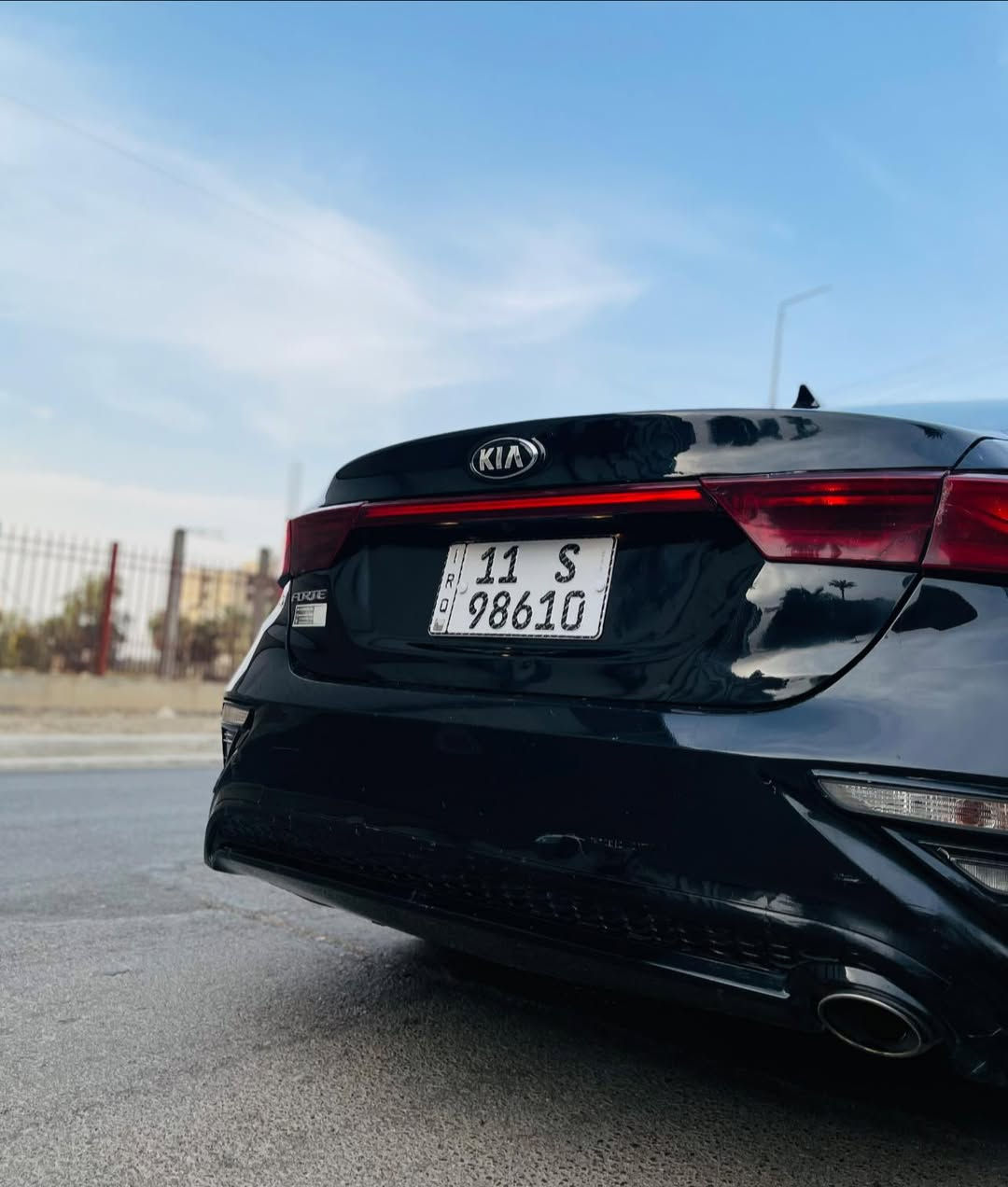 اخوان السعر ١١٧ وبيها مجال بسيط 
فورتي موديل 2021 امريكي 
حادثها جاملغ وباب وربع البنيد صبغ 
وبالعراق بيها داير الجاملغات الخلفيه بدون دواخل 
مكينه 2000 دوش 
متشيه 75 ميل 
كير مكينه كفاله 
مواصفات ،،،،
شاشه كبيره نضام ابل كار بلي 
كامره دواره 
رادار امامي خلفي توقف ذاتي 
رادار تحديد مسار قياده ذاتيه 
مود درايف 3 انضمه قياده 
مانع انزلاق نزول منحدرات
فول تحكمات ستيرن 
السياره مناقصها شي تايرات وياله جديده 
صدر كله جديد تبريد تدفئه كله جديد
رقم بغداد الجديد وبسمي شخصيا 
مكاني بغداد ***********
