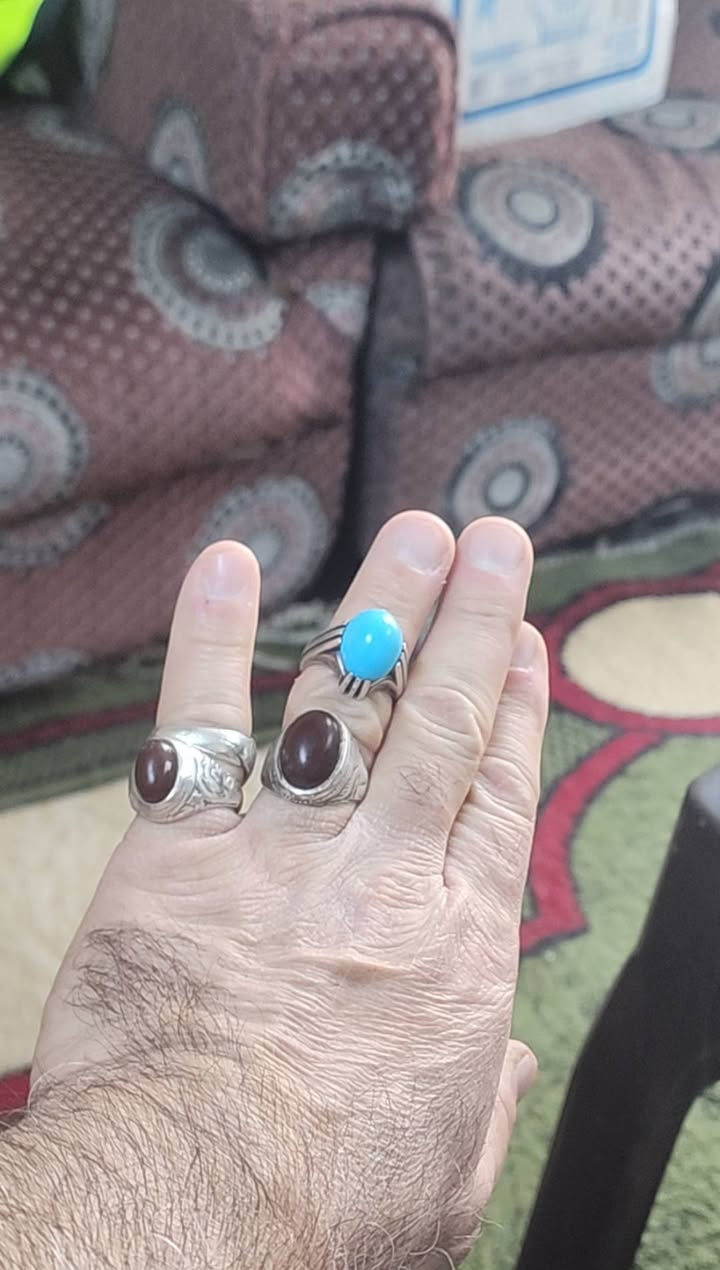 خاتم فيروز كرماني قبدار روعه ماشاءالله صياغه جميله جدا للبيع سعر خاتم ٧٥ الف يوجد توصيل كافه محافظات


**إذا كنت صاحب هذا الإعلان وتريد حذفه لأي سبب، رجاءا أرسل رسالة إلى الدعم الفني**