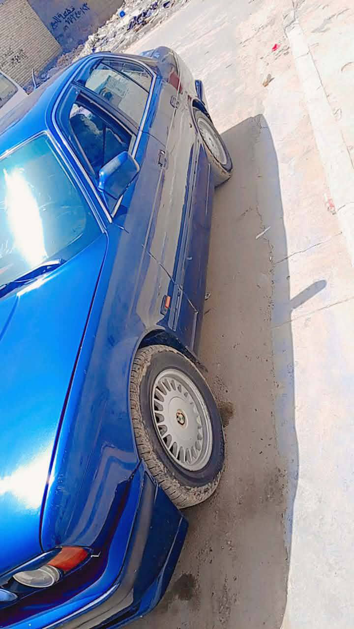 سلام عليكم
بيم موديل 88البيع كير مكينه مكفولات حداده جديده 
بيهه تخم تاير جديد لايتات زنون داخلهه نضيف مكاني بغداد العبيدي 
تحويل ثاني يوم سعر 45وبيهه مجال رقم ***********
