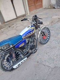 دراجه ٢٤ سعر ٥٠٠ عنوان بغداد الجديده 07727641850