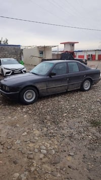 بي ام ٥٢٥ • موديل ٩٠ • أربيل مسطرة