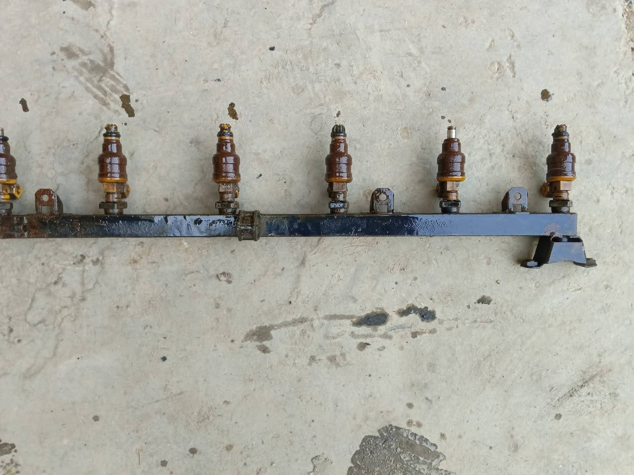 السلام عليكم غراض 735 للبيع
كاردن كير عادي 
كاردن كير اوتو 
تخم نوزلات +مسطره
صالنصه تعبانه قيم وأخذ 
كير اوتوماتيك 7 بن عاطل وتورباين عدد 2 + اكسل اوتو للاستفسار الاتصال *********** أو خاص
