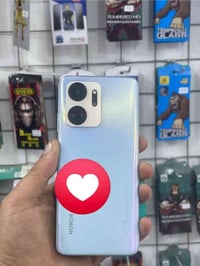 هونر اكس ٧ a شغال كلشي مابي فقط فطور بالشاشة ذاكرة ١٢٨  السعر 50 الفً ...