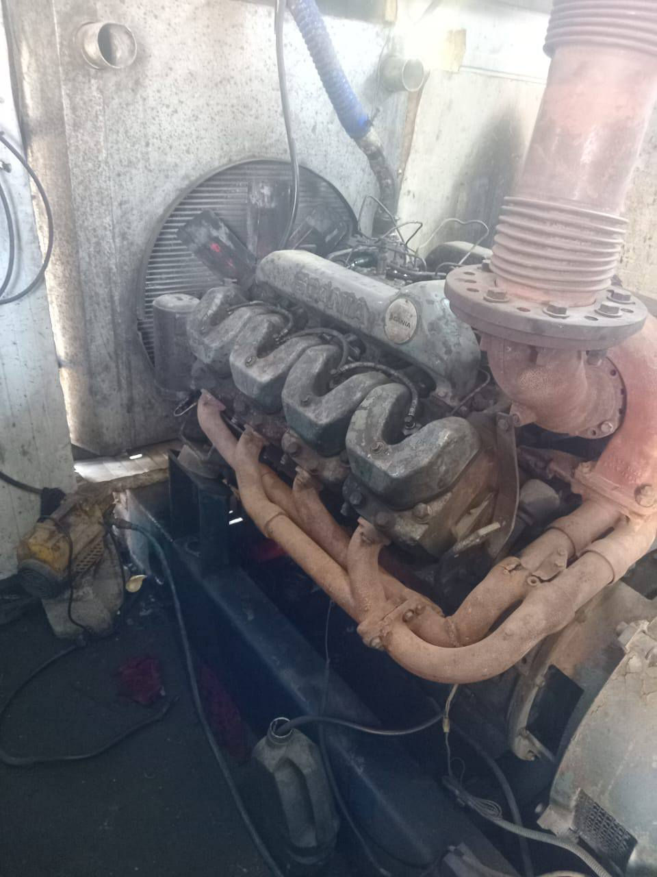 مولدة للبيع  شغاله على الحمل راس التوليد ٤٠٠كيفي المكان  /*********** / ***********   في بغداد الطيفية
