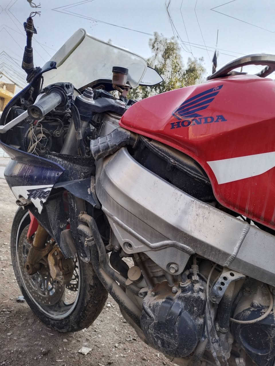 السلام عليكم دراجات للبيع مكلف بل نشر كاوسكي شاصي بواري عوزه بس مكينه وثانيه 929 مكفوله كفاله عامه يرادله ترتيب تصال على رقم *********** مكاني ميسان رحمه الواديكم لمو شراي لحمد تعبني ويكسر بسعرهن اسعارهن على خاص
