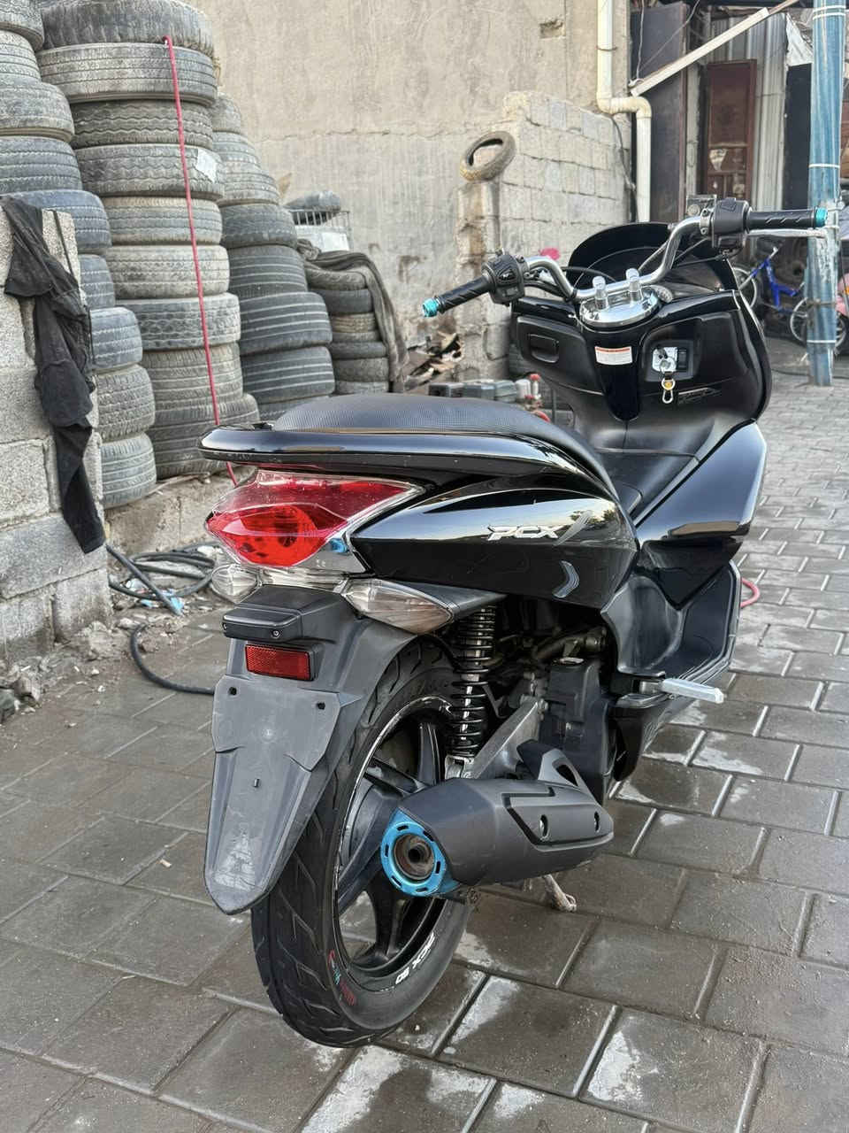 Pcx جيل اول ياباني 
دراجه نضيفه وشوفه عينك
مكان حي اور جامع الفردوس 
الهاتف ***********
