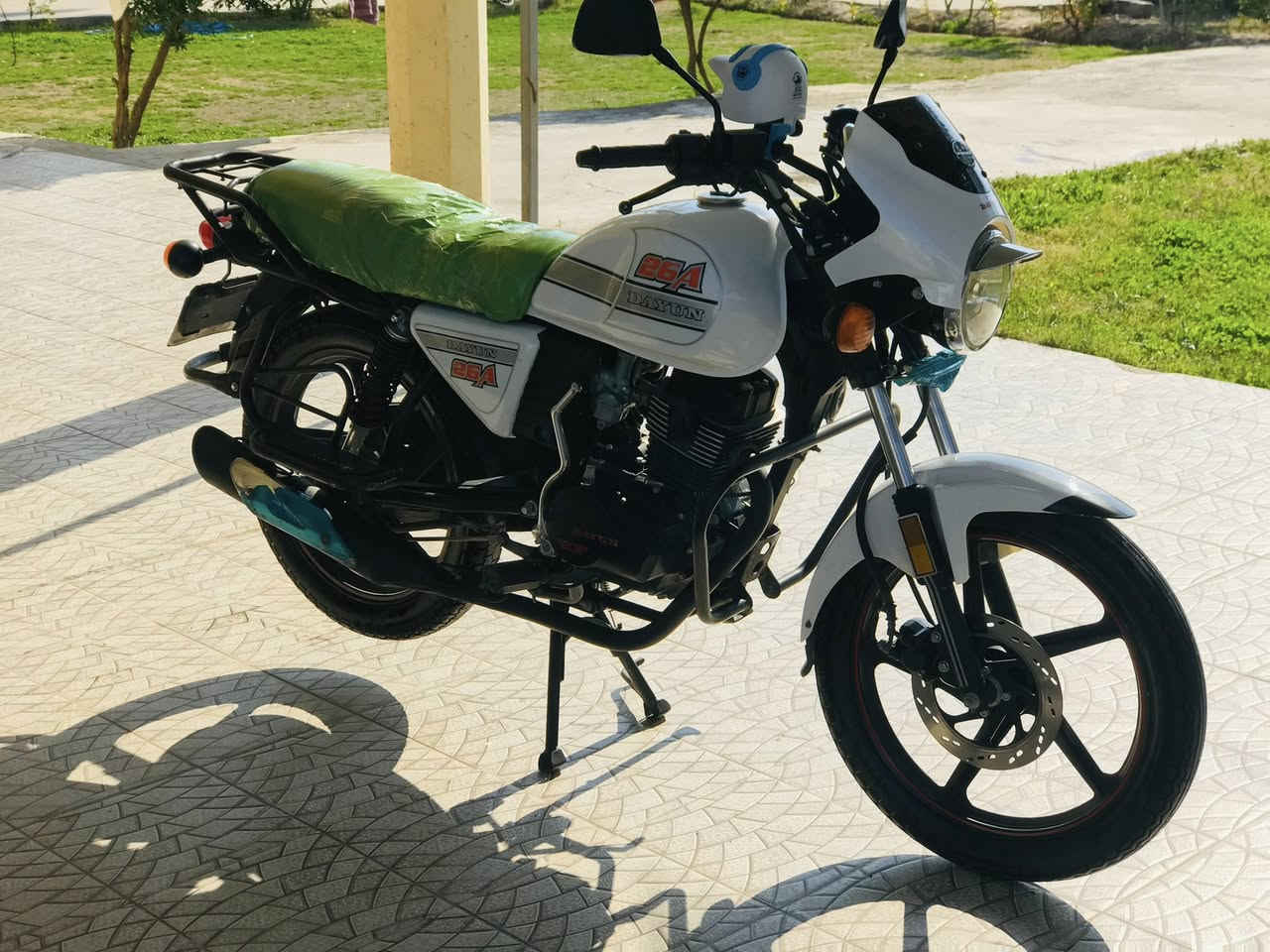 سلام عليكم ورحمة الله وبركاته 
دراجه دايوان 2023 طالعه ب 2025
رقم وسنويه نكليزي 
ماشيه 9 الف فقط
شرط ع وضع شركه 
ديالى بعقوبة ناحية العباره 
***********
