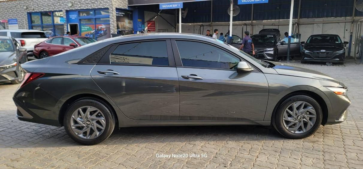 النترا 2024 معوقين بسمي دخول جديد
حادثا بنيد بدون دواخل حتى الدعاميه راجعه نفسها مواصفات معروفه شاشج متصل رادرات امامي جانبي قيادة ذاتيه توقف ذاتي مثبت سرعه تبريد بيانو منفصل 3 انظمة قيادة بصمة ابواب وجنطة تشغيل عن بعد 
المكان الشطرة 
السعر 158
 ***********
