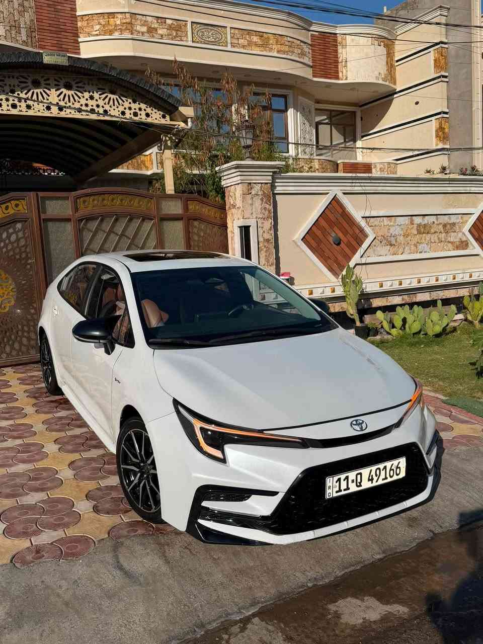 السلام عليكم كورلا هايبرد إس لون صدفي فول موصفات موديل 2024داخل جلد مشمشي او رصاصي كشن كهرباء وباقي المواصفات معروفه فول الفول السياره ماشيه 38السياره مكفوله من للبارد  والصبغ بيها فقط شخط موضح بالمنشور 
السعر 152 بغداد الكرخ 

‭***********‬
