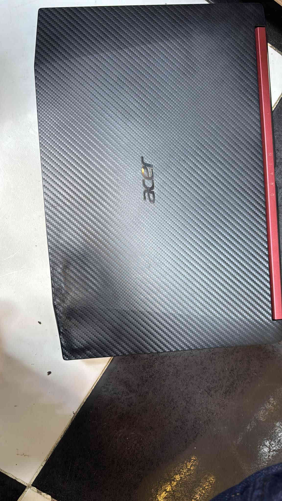 لابتوب ايسر
مواصفات عالية
تفيد اهل الكيمنك و المونتاج و البرامج الهندسية
بيهة ضرر كلش بسيط بالكفر ما ماثر ابد موضح بالصور
سعرهة ٥٠٠ مكاني بعقوبة ابيع او اراوس
*********** بعقوبة
