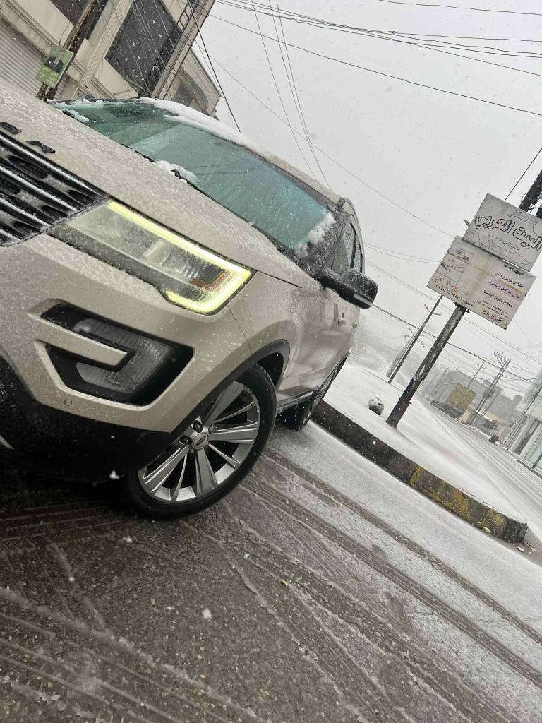 فورد اكسبلور موديل ٢٠١٧ لون كولد موصفات XLT فول ماعده البنرامه رقم ادهوك الجديد مكانها موصل *********** ضرر حفيف جاملغ خلفي وباب خلفي موصل, نينوى
