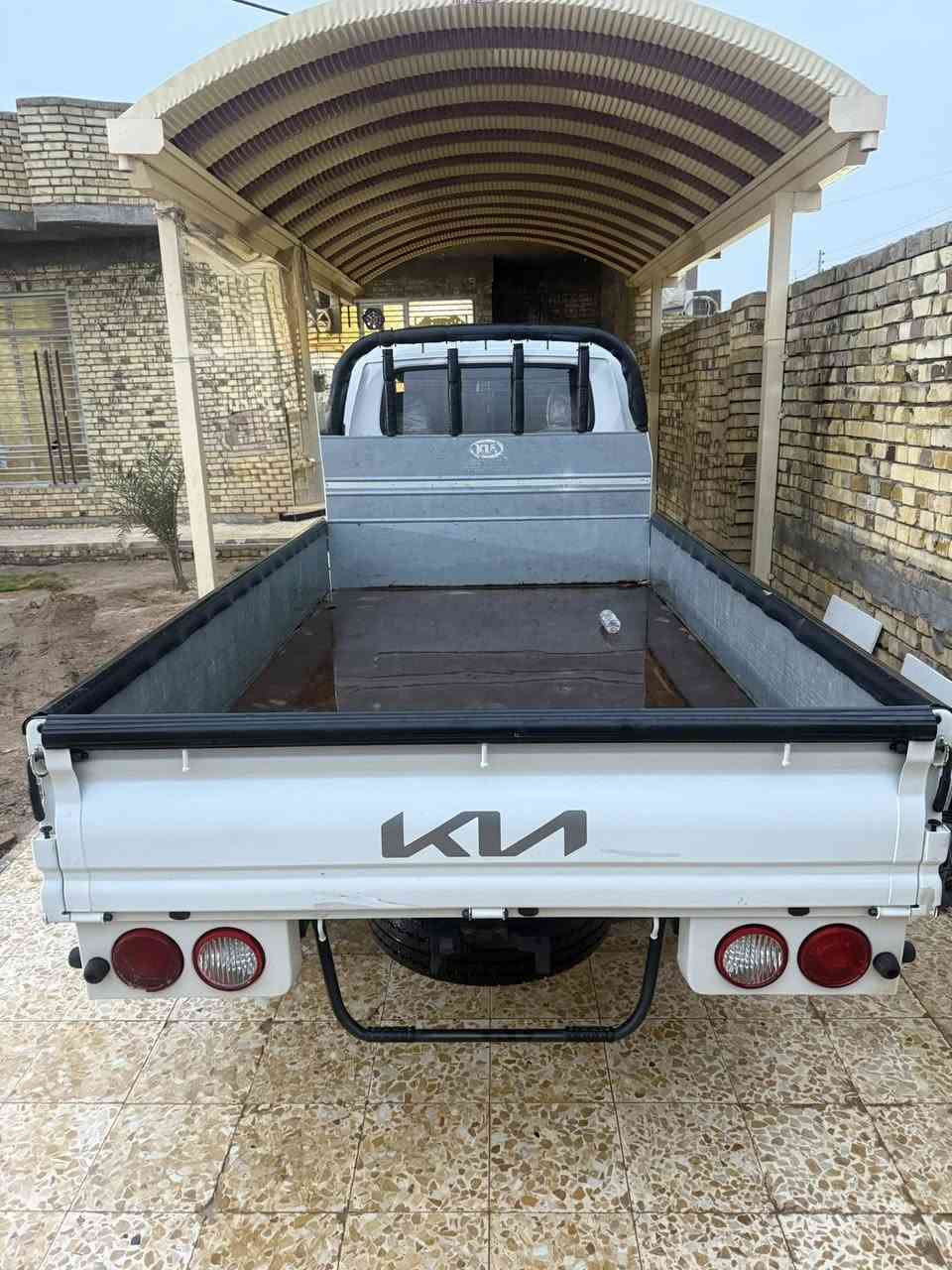 سلام عليكم شباب سياره كيه حمل موديل 2023 رغم بصره مكاني ميسان العماره سياره مكفوله كفاله عامه سياره بسمي  عله هاذه رغم الستفسار ***********
