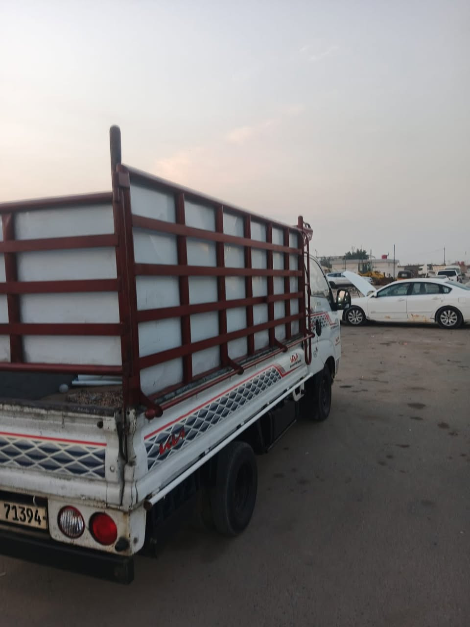 كيه بنكو2007  كير محرك اكسن شاصي مكفول رقم انكليزي موديل 2007 محرك 2700 سياره نضيفه وجاهزه حداديه تختم تاير كهربائيات كلها شغاله مابيها نقص الشراي يتصل مكاني بصره رقم بغداد مشروع وطني. /***********
