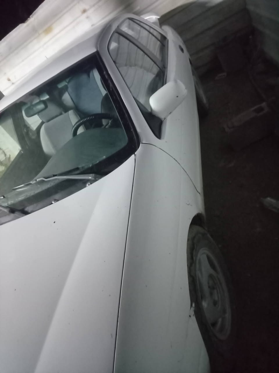 سيفيه للبيع موديل 95 محرك مسكر كير عادي السعر 35 المكان كربلاء ***********
