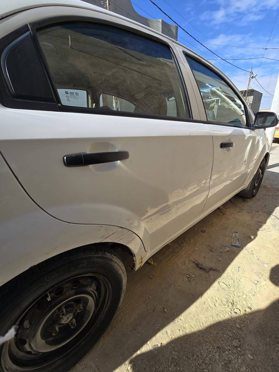 افيو ٢٠١٠ للبيع السياره السياره محركها كايم حداديه ٧٠ % السياره باسم اخويه رقم قادسيه السعر ٦٦ وبيها مجال
الاستفسار الاتصال 
***********
