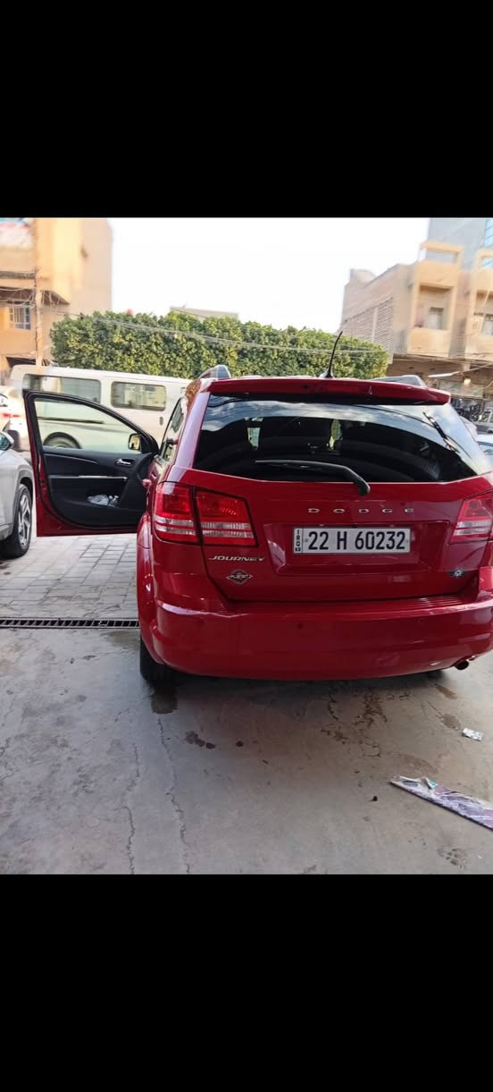 السلام عليكم عندي دوج جورني للبيع موديل 2018 محرك 2400 اربعة سلندر مكان السيارة بغداد السعر 155 وبيهه مجال رقم صاحب السيارة*********** مكلف بالنشر
