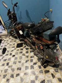 للبيع بس بطاريات تعبانات كلشي شغال  دراجه احسن نوعيه رقمي الوتساب اكتب...