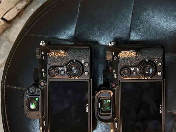 السلامعليكم 
بديات 2 سوني alll نضيفات مثل متشوفون كدامكم  وبعد انضف  ثنينهن مليونين 600 الف مستعجل على البيعه مالتهن  وجماعت الشتر هذه مرور لس والكامره صار شهر فاتحه من الجيس وغراضه كامله 
ورونن مني فور ممستخدم بس مفتوح من الكارتون 
500 الف امانه مامستخدم 
للاستفسار اكثر ***********  او ‪0783 825 2304‬ مكاني بابل وعندي توصيل حته للسعوديه مستعجل على البيعه
