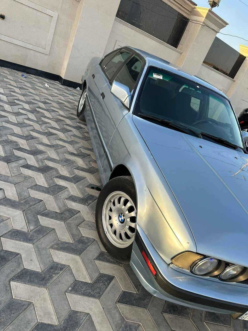 من رخصت صاحب الكروب
سلام عليكم شباب
سيارة BWM
525i
موديل 1990
مكينه مسكر عدل 
كير اوتو 
تبريد شغال ثلج 
بجم رفيع
سنتر لوك 
كهربائيات كلها شغاله 
رقم صلاح الدين مشروع وطني
هزه جديدة 
سنويه 2031
شرط تحويل  
صبغ جماليه 
سعره 55
بغداد 
***********
