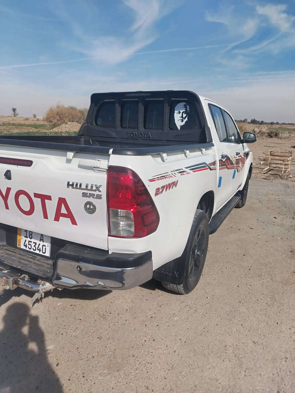 سلام عليكم
هايلوكس فرويل كويتي ساير 

فول مواصفات عده البصمه 
سياره عليه ادامه كامله 

قطعتين تبريد 

حداديه تخم تاير 

سياره جديده تبريد ثلج 

رقم بابل نكليزي 

***********
