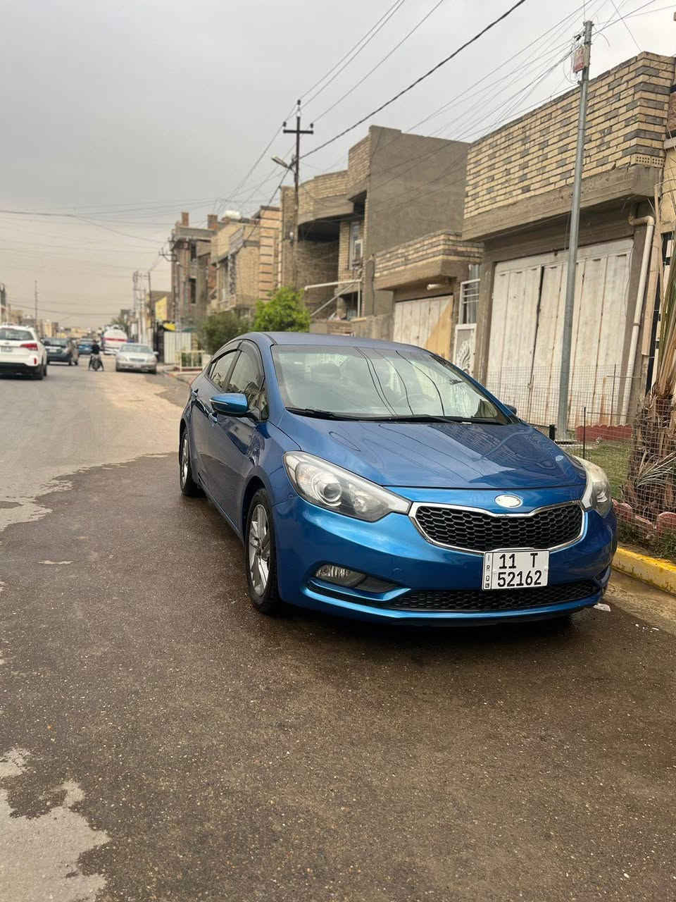 سلام عليكم فورتي موديل 15السياره بس دعاميه وبراكيت ابدلات السعر 100وبيها المحرك الفين دوش السياره جاهزه من كل النواحي ***********
