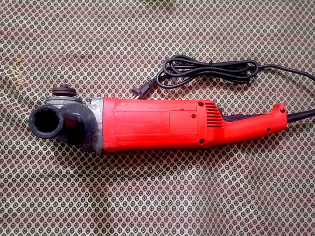 سلام عليكم
دريل كسار كبير ماركة توتل
نضيف سعر 70

كوسرة ماركة تام 230 ملم
نضيفة سعر 45

كوسرة ماركة توتل 180 ملم
نضيفة سعر 45

مكان بغداد البلديات يوجد توصيل
رقم واتساب ***********
