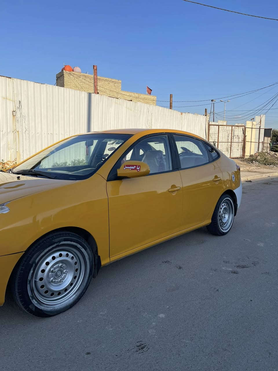 النتره مديل 2009 خليجي هيه مصفره محرك 1600بحاله جيده حادثها جاملغ خلفي مبدل السعر 85 وبيها مجال العنوان بغداد الحريه رقم الهاتف ***********
