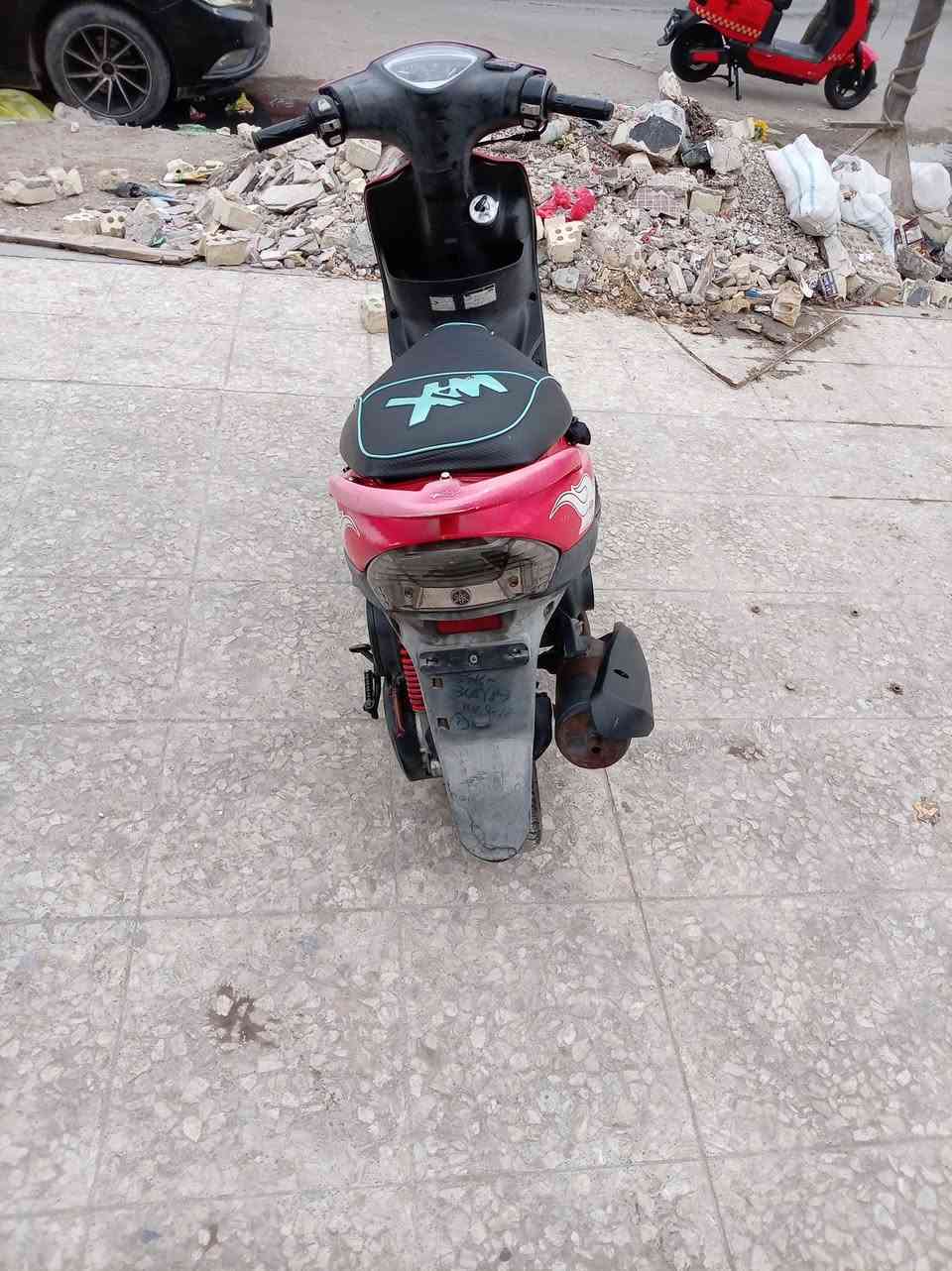 السلام عليكم ماكس عدلة دراجة كاملة نقص برغي مابيه كفر ختم واحد وية المكينة رايدهة 800وبيهة مجال للشراي ***********مكاني البياع تقاطع درويش
