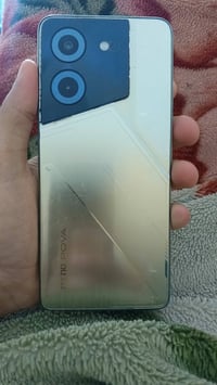تكنو بوڤا 5 نضيف ماويا ملحقات بس كارتون سعره 140 وبي مجال 07772627514