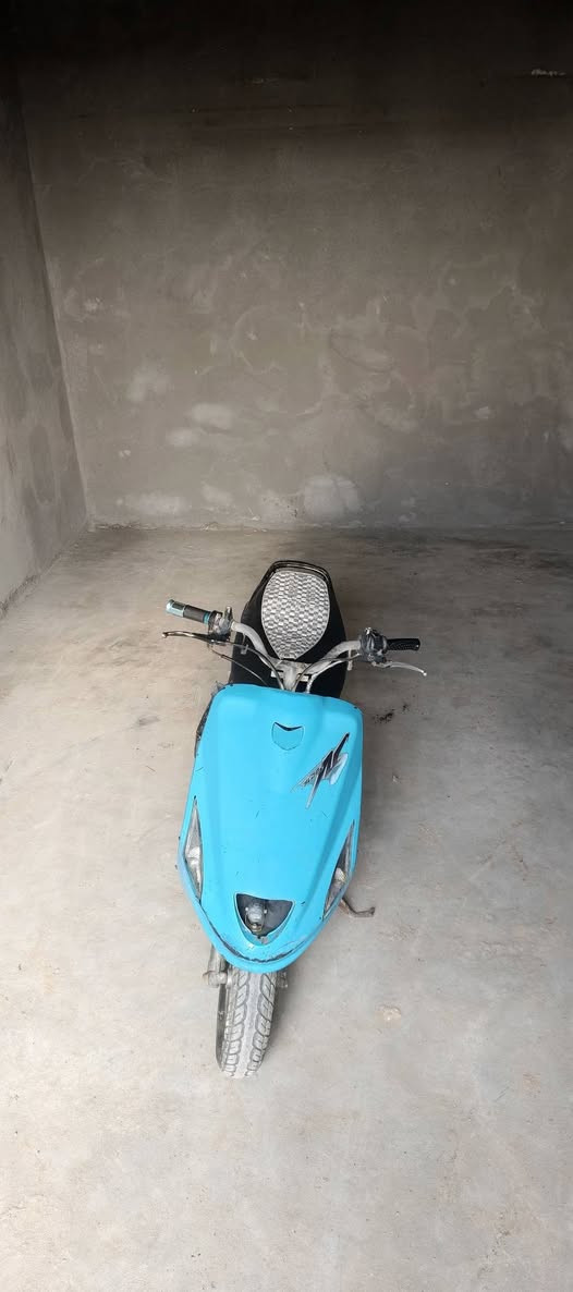 سلام عليكم دراجه فراشه للبيع نگره هندر هورن ولايت شغال والمحرك توه مجفت والسعر خاص المكان بصره كرمةعلي *********** واتساب
