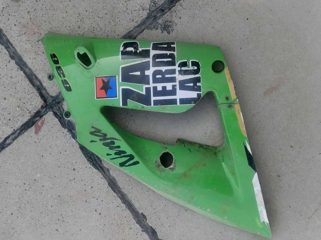 سلام عليكم غراض مال كاوسكي
للبيع  درع لون ذهبي ٧٥
وكفرات رياضيه بيهن اضرار خفيفه ١٢٥
صالنصه رياضي سعر ٤٠
دوسات رياضيه انطيهن ويه لكفرات
ستيرن رياضي انطي ويه لكفرات 
واكو صالنصه رياضي استيل همين ممصوره 
بيهن مجال 
مكاني بغداد اليفيده يدخل خاص ***********
