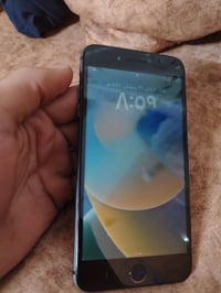 ايفون ٨ بلس • ٦٤ • بصمه شغاله