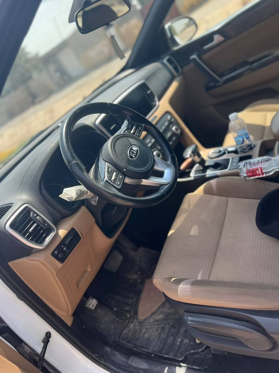 السلام عليكم اخوان
سبورتج 2021 خليجي 

مكينه 2000دوش مكفوله 

كير تبريد صدر كله كفاله 

ماشيه90

مواصفات عاديه 

شاشه بلاديه كاربلي 

3وضعيات قياده 

حساسات خلفيه 

داخل اسود وحمصي 

اشاير بالمري 

مري شفط 

5ويل كب 

السيارة بيها بارد ب الجاملق  وكلشي واضح بالسونار 

رقم بغداد بسمي رقم الماني

عارضها215 وبيها مجال للطيبين 

مكاني ديالى خان بني سعد مامتواجد ع الفيس***********
