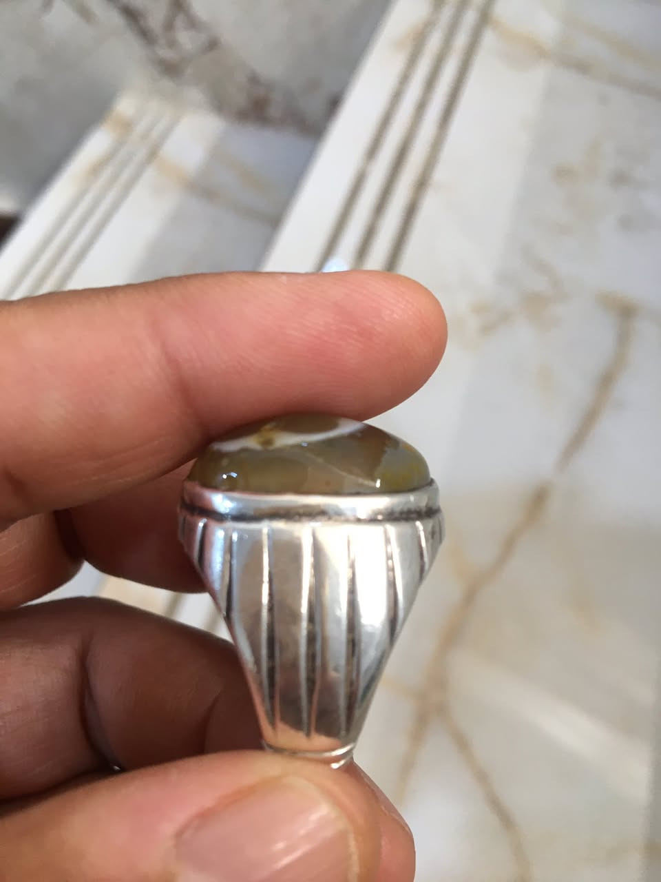 تحفه من نوادر سليماني دهن ودبس ومعطف قديم وصياغه فظه يدوي ثقيله السعر ٢٠٠ الف عنواني السماوه


**إذا كنت صاحب هذا الإعلان وتريد حذفه لأي سبب، رجاءا أرسل رسالة إلى الدعم الفني**