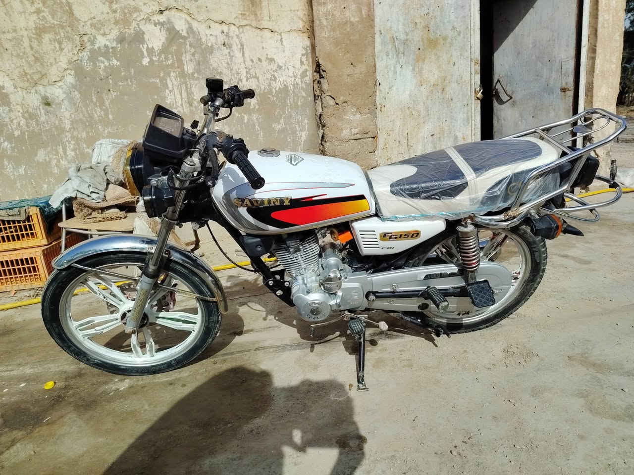 السلام عليكم سفاله للبيع موديل 2023 اوراق سعر 525 وبيها مجال شراي بخير ويدلل دراجه خير من الله مكانل الحمزه الغربي اتصال /***********
