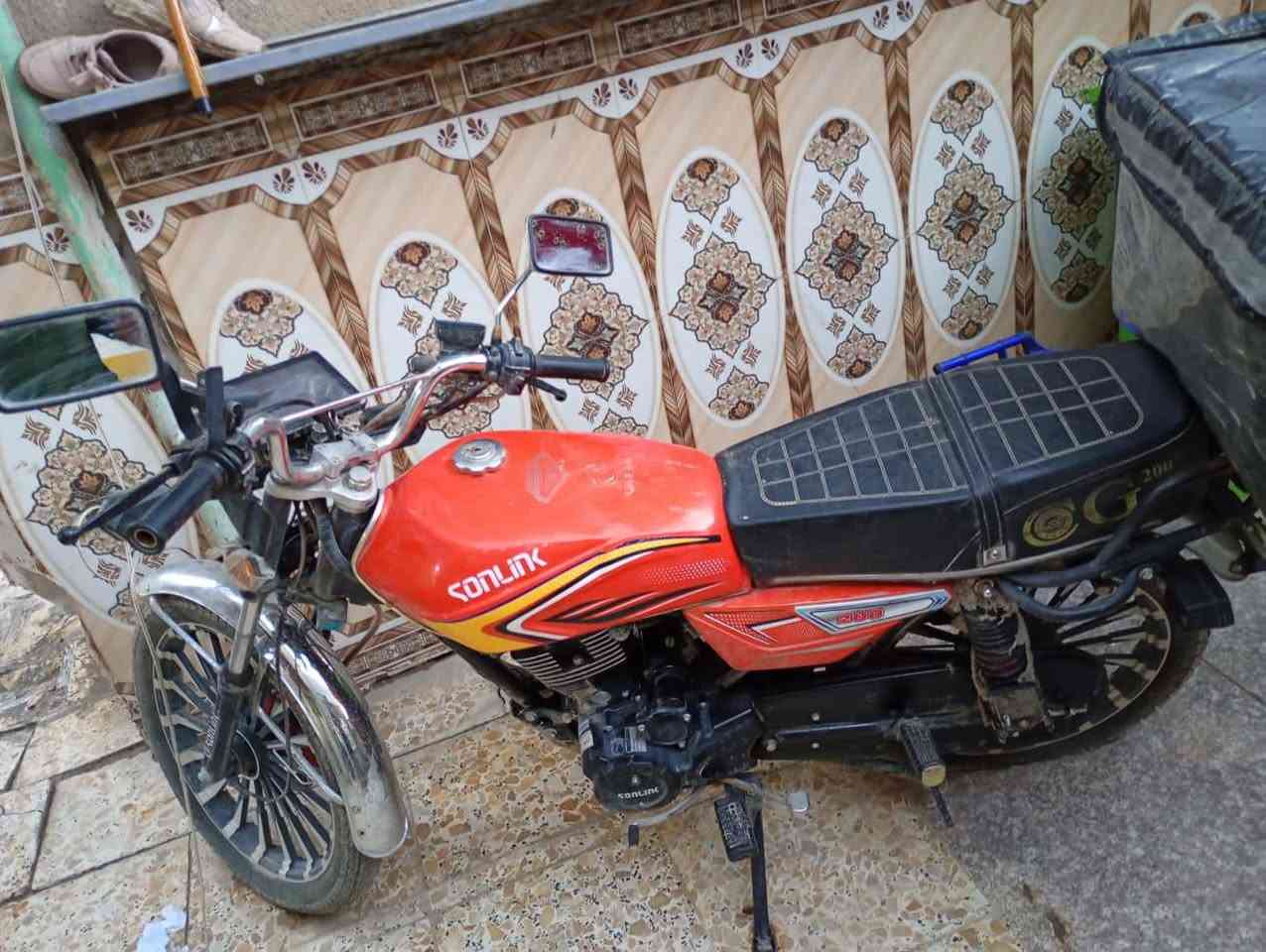 سلام عليكم شباب دراجه للبيع موديل 2025مابيه اي نقوصات كامله تشتغل بصمه عن بعد وسلف محرك بعده شركه تجي اجيب فيتر وتفحص بما يرضي الله شلعه ومعدل أسعر 800وبيه مجال اشراي تفضل اتصل *********** بي واتساب وخاص عل مازنجر ماكو
