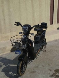 ماطور شحن • ٤ بطاريات • سرعة ٤٠