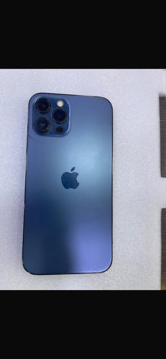 ايفون ١٢ برو ماكس 
السعر ٣٧٥ مجال بسيط الجهاز مناسب لأن مستعجل
ذاكره ٢٥٦ 
بطارية ٧٦ بلادية 
النموذج M
مستبدل شاشة فقط افضل نوعية بالسوگ 
كلشي شغال 
المكان بغداد الأمين توصيل ماكو 
مكلف بالنشر لحد يراسلني خاص ياشباب 
موجود واتساب ***********
