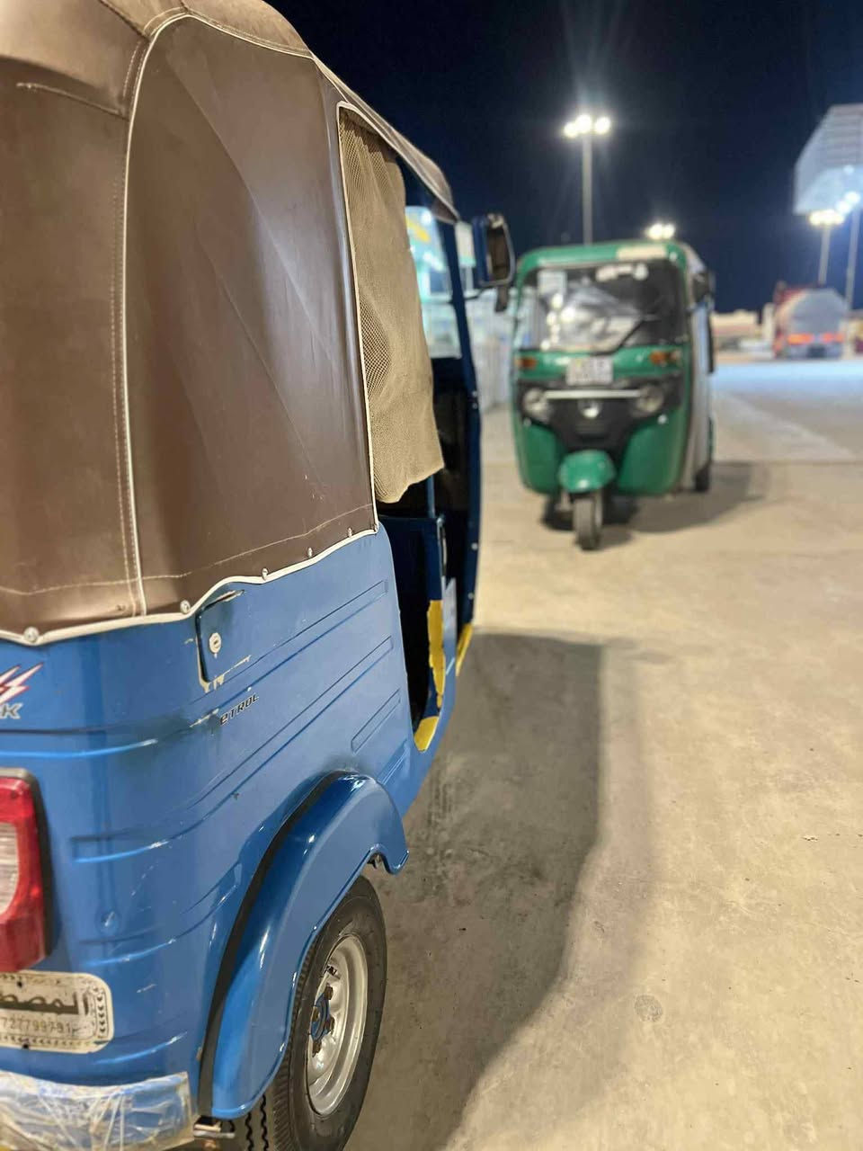 تكتك للبيع عشرين جاهزة من كلشي دوشمة تاير تخم جديد مكان العبيدي سعر 7 أو 200 وبيه مجال حك الجية رقم وسنوية باسمي ‏‪***********‬‏ واتساب بس ومازنجر
