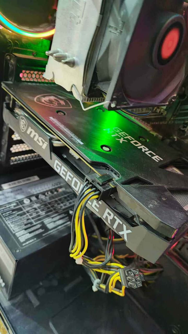 تجميعه فقط كيس للبيع
او مراوس ل ايفون
3060ti

Ram 16

15 9600k

M.b B365hd3

M.2 256

1T hdd

650 power
شاشة على دقه 2K
تواصل *********** موصل, نينوى
