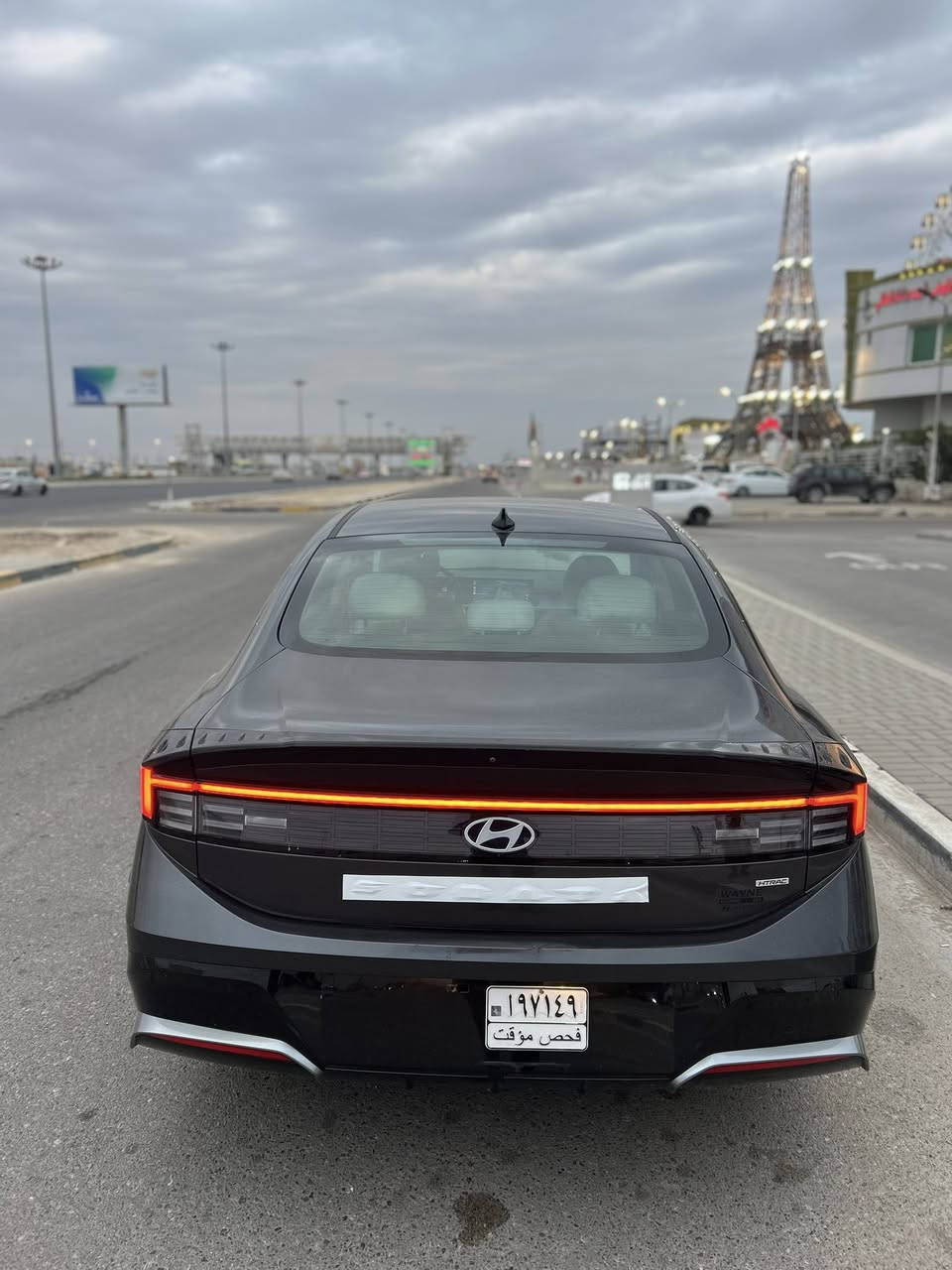 السلام عليكم
سوناتا 2025 
وارد امريكي لون مميز
محرك 2500
كتاب شهداء بصره  دخول جديد
ضرر بسيط واضح بلصور 
سياره جديده ومابيها اي نقص
السعر 189$ 
***********
