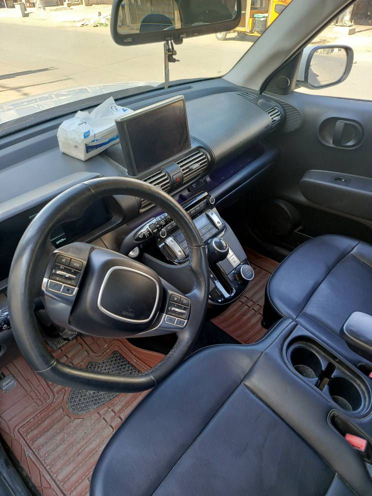 هونداي كاسبر موديل ٢٠٢٢ كلين تايتل خليجي بدون حادث ماشيه ٢٦ فول مواصفات كامرات ٣٦٠ رادارات شاشه حساسات تدفئه وتبريد كراسي سياره بوضع الشركه كشنات جلد تحكمات ستيرن للبيع اخوان  ١١٠ او مراوس باقل مع فرق للاستفسار *********** بغداد, العراق
