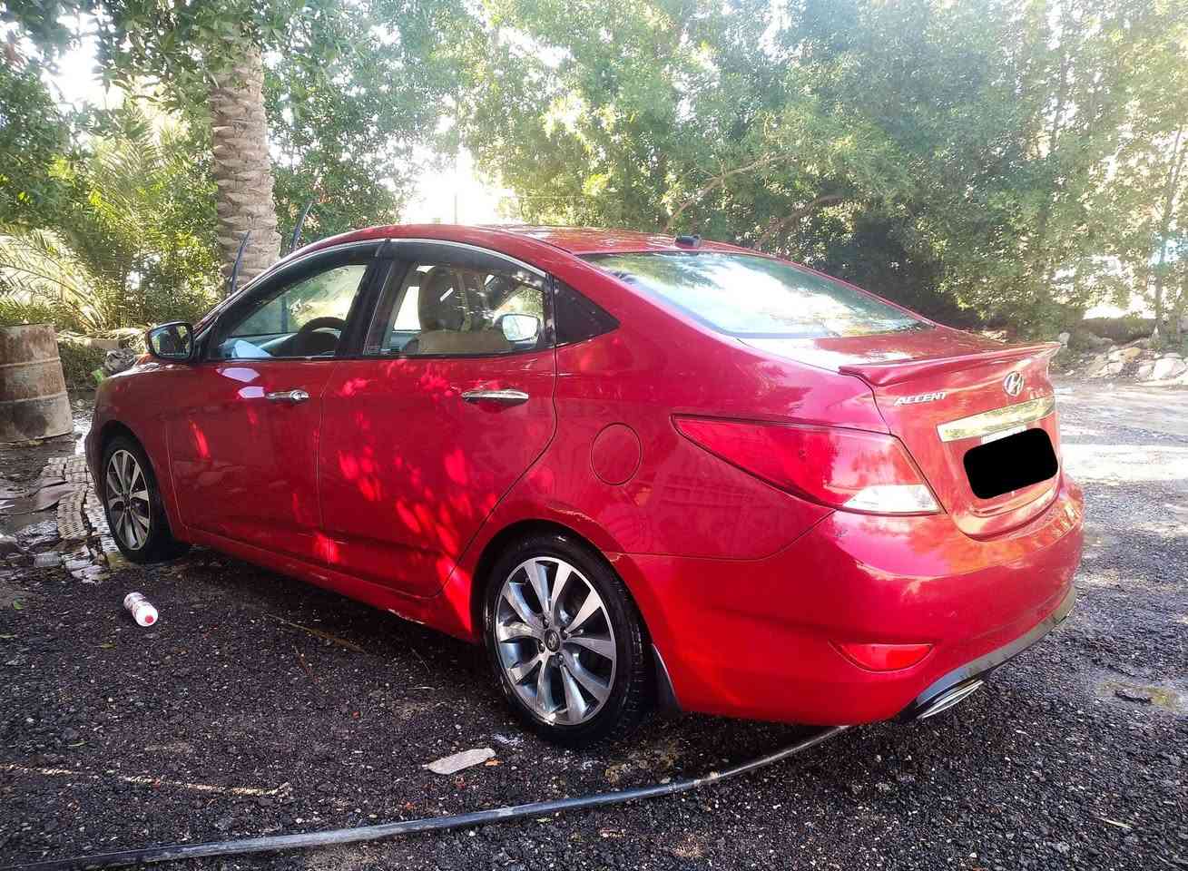 للبيع اكسنت 2016 امريكي رقم بابل بسمي السياره كله ليبل واحد بدون تبديل وبدون دواخل بيه صبغ جاملغ امامي فقط 
ماشيه 80 السياره جديده محرك 1600 مامفتوح 
السياره جديده مكينه كير حداديه جدد تخم تاير جديد تبريد ثلج السعر 96 وبيه مجال 
للاتصال ***********
***********
المكان بابل الحله
