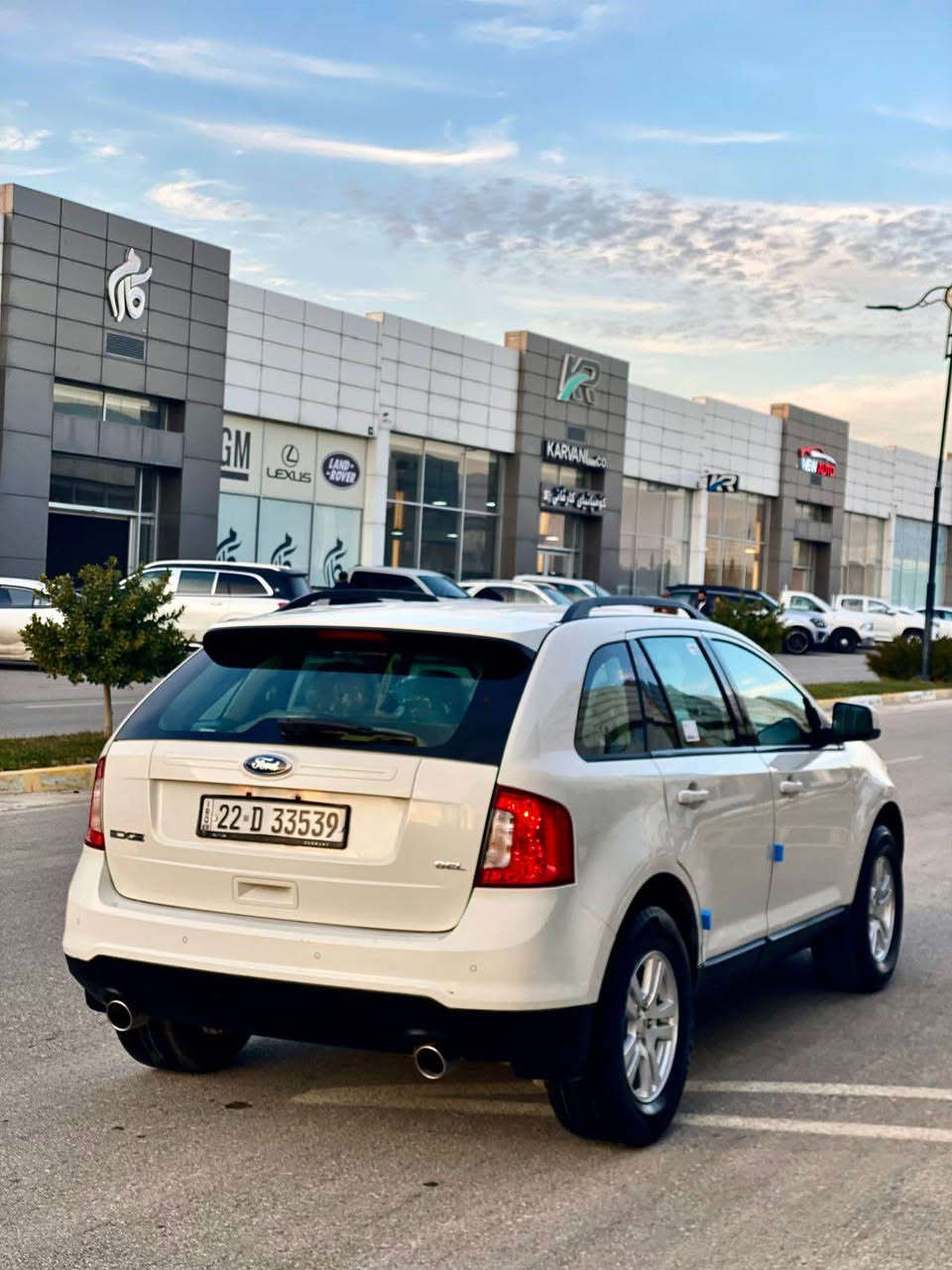 فۆرد ئیدج - مۆدیل 2013 - مواسەفات سعر 114$
سەیارەکە زۆرجوان ماوەتەوە نمونەیە 
داعمی بۆ داعمی بەشەرت بێ بۆیاخ 
بێ سارد بێ کراوە بێ گۆڕاو بێ تەرزە
مواسەفات SEL ( ڤۆلیۆم - تەحدید سورعە - حاسە - کۆی دەرگا - کوشن کارەبای - لیدی داعمی ) 
------------------------🔹
گێڕ و مەکینە و کارەبای بەشەرت 
زۆر مەزبووتە (٨٠ میل ڕۆشتووە ) 
-------------------🔹
تەحویل و غرامەبەشەرت 
سەنەوی تازە تا ٢٠٢٨ 
شوێن  : سلێمانی 🌅 
ژ.م *********** السليمانية, العراق
