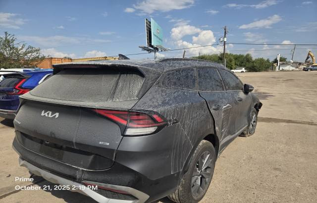 السلام عليكم...عساكم بخير جميعاً سبورتج SX برستيج اعله فئه هايبرد موديل 2025 لون طافي مميز بدون ايرباك بدون صبغ بيه بارد باب و جاملغ مثل ما موضح حادثه....السياره حالياً بلاردن سبوع و تدخل بغداد...سعره واصل بغداد بأسم المشتري ب 225 ورقه بدون تصليح...و ويه التصليح 235 ورقه للإستفسار *********** مكاني المنصور
