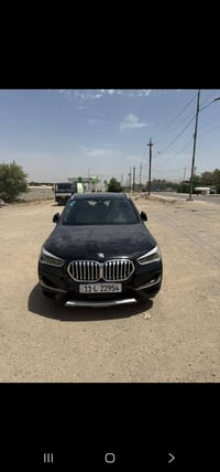 اسلام عليكم BMW X1 فول مواصفات داخل كريمي هواي بيها مواصفات مكفوله كير...